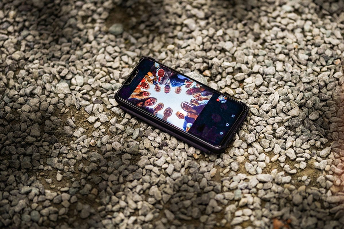 Photographe mariage Manche — selfie groupe mariage humour — Arnaud Chapelle